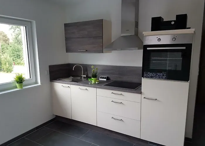 Julia Sankt Aldegund