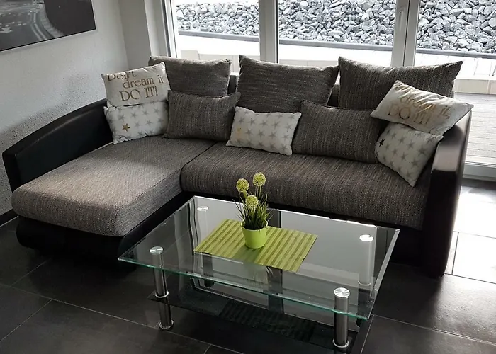 Julia Sankt Aldegund